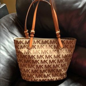 Michael Kors Jet Set Signature Tote Handbag